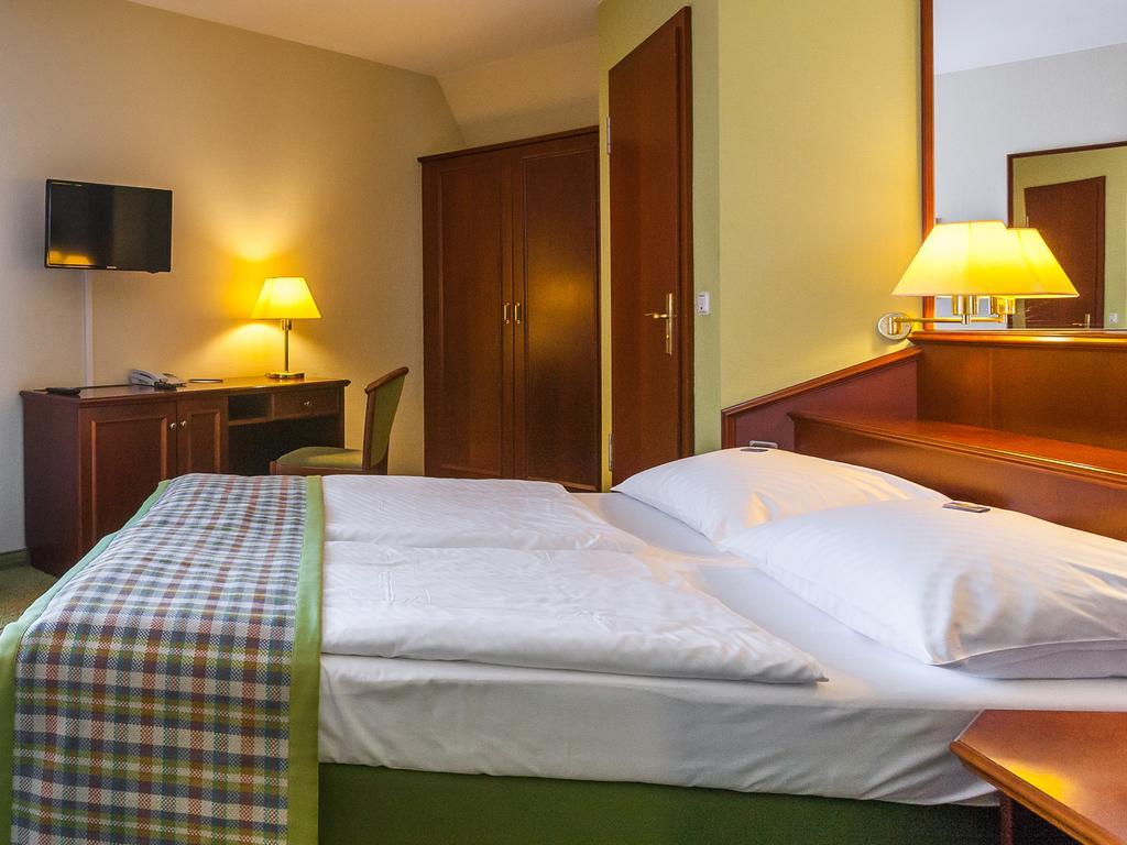 Отель Ringhotel Warnemuender Hof