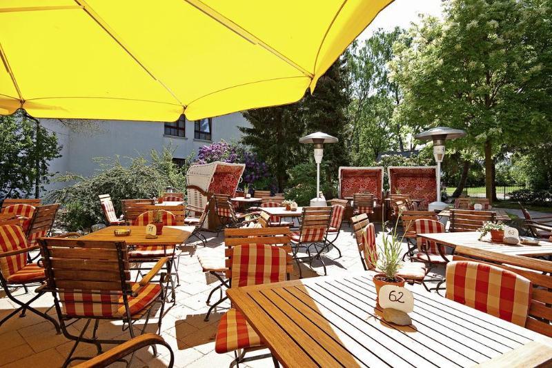 Hotel Ringhotel Warnemuender Hof 4*